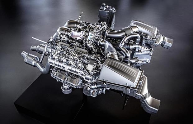 Mercedes AMG 4.0 twin turbo motor