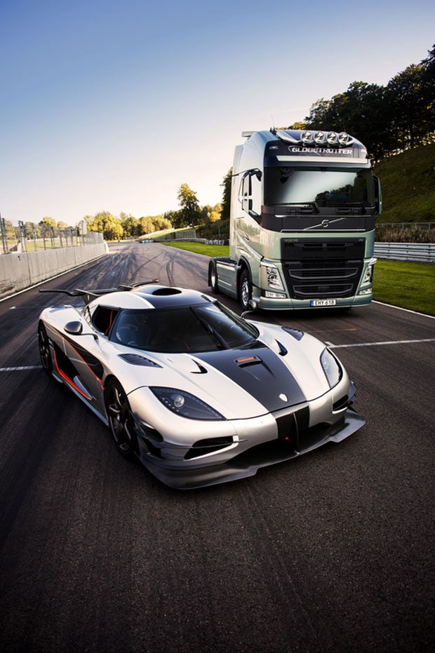 Koenigsegg vs volvo trucks 05