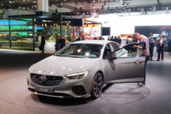Opel u Frankfurtu najavio prvi hibridni model