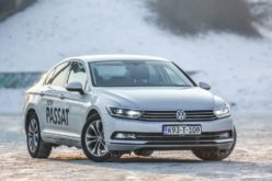 Ukradena dva nova Volkswagen Passata iz fabričkog kruga