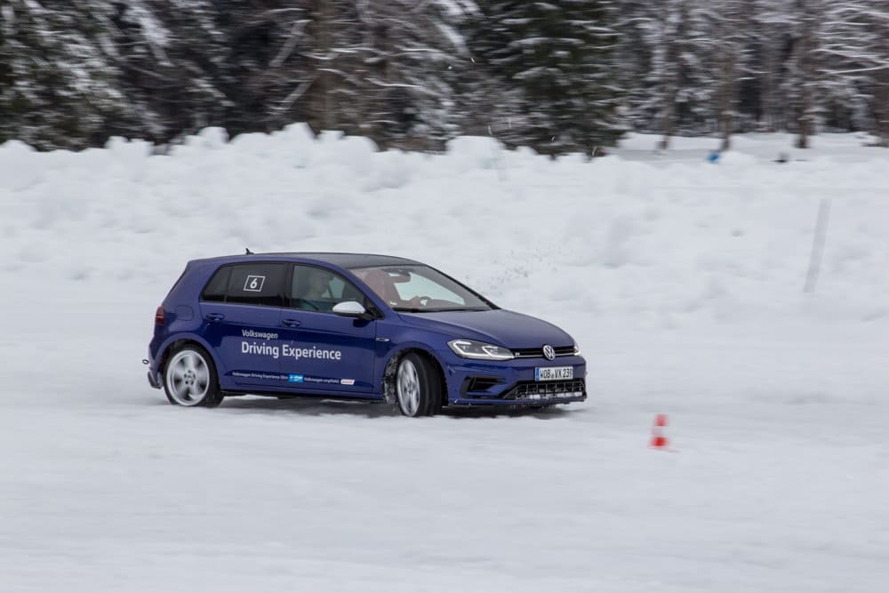Volkswagen_Winter_Driving_Experience_2018._21