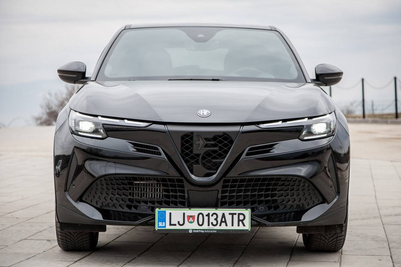 Test Alfa Romeo Junior 1.2 e-DCT6 MHEV Speciale