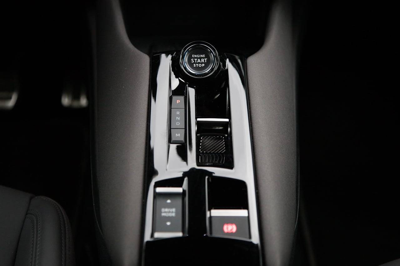 Test Alfa Romeo Junior 1.2 e-DCT6 MHEV Speciale