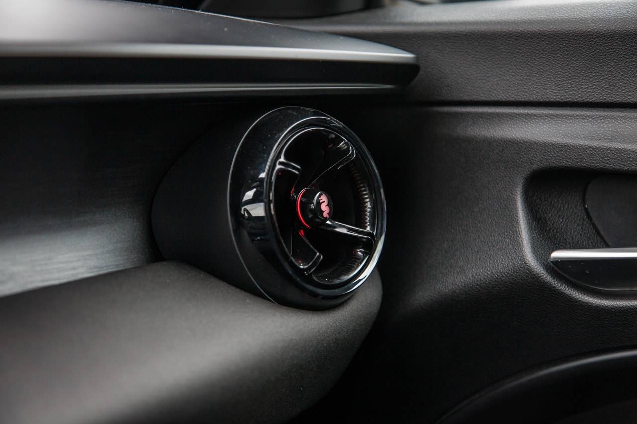 Test Alfa Romeo Junior 1.2 e-DCT6 MHEV Speciale