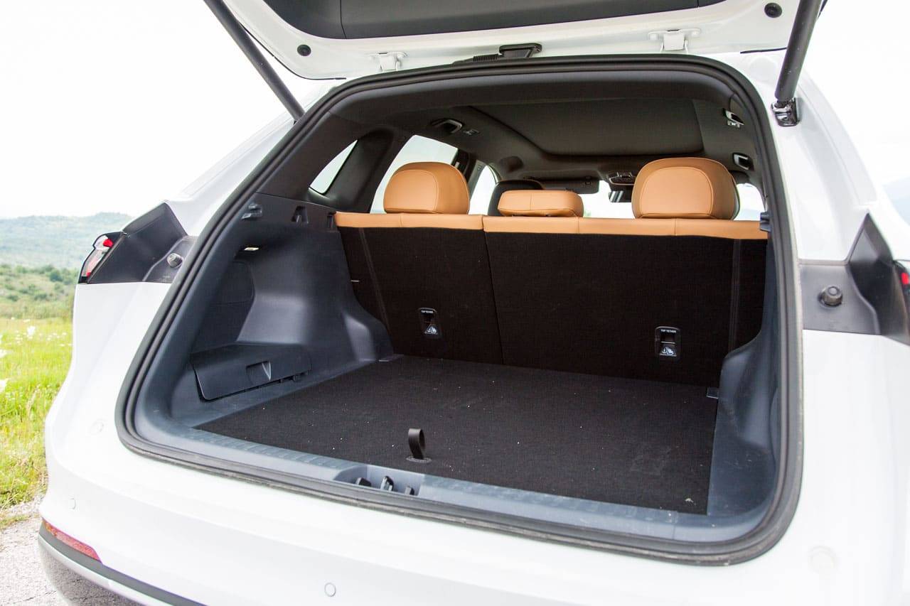 Test Geely Starray EM-i MAXX