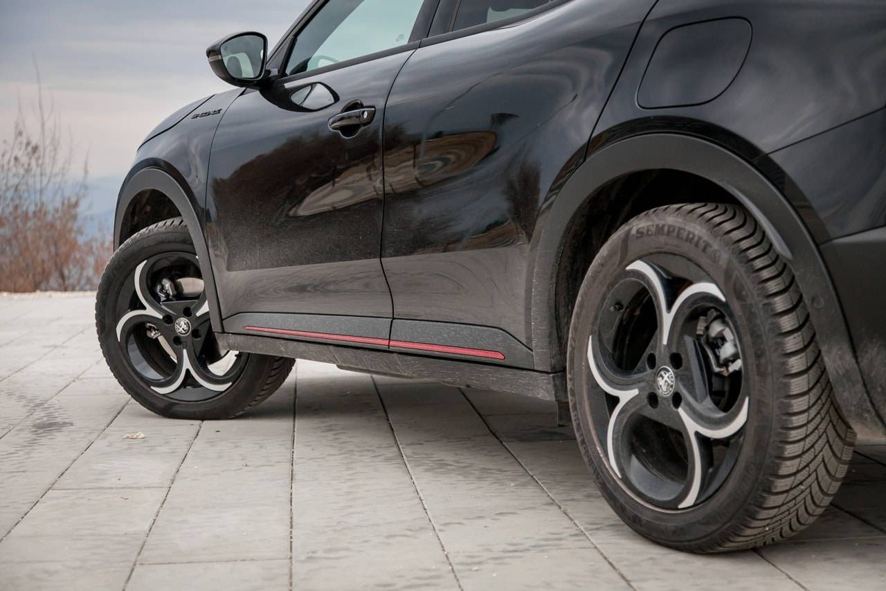 Test Alfa Romeo Junior 1.2 e-DCT6 MHEV Speciale