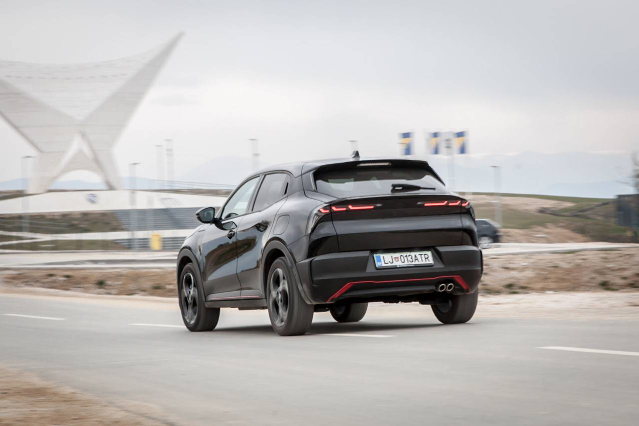 Test Alfa Romeo Junior 1.2 e-DCT6 MHEV Speciale