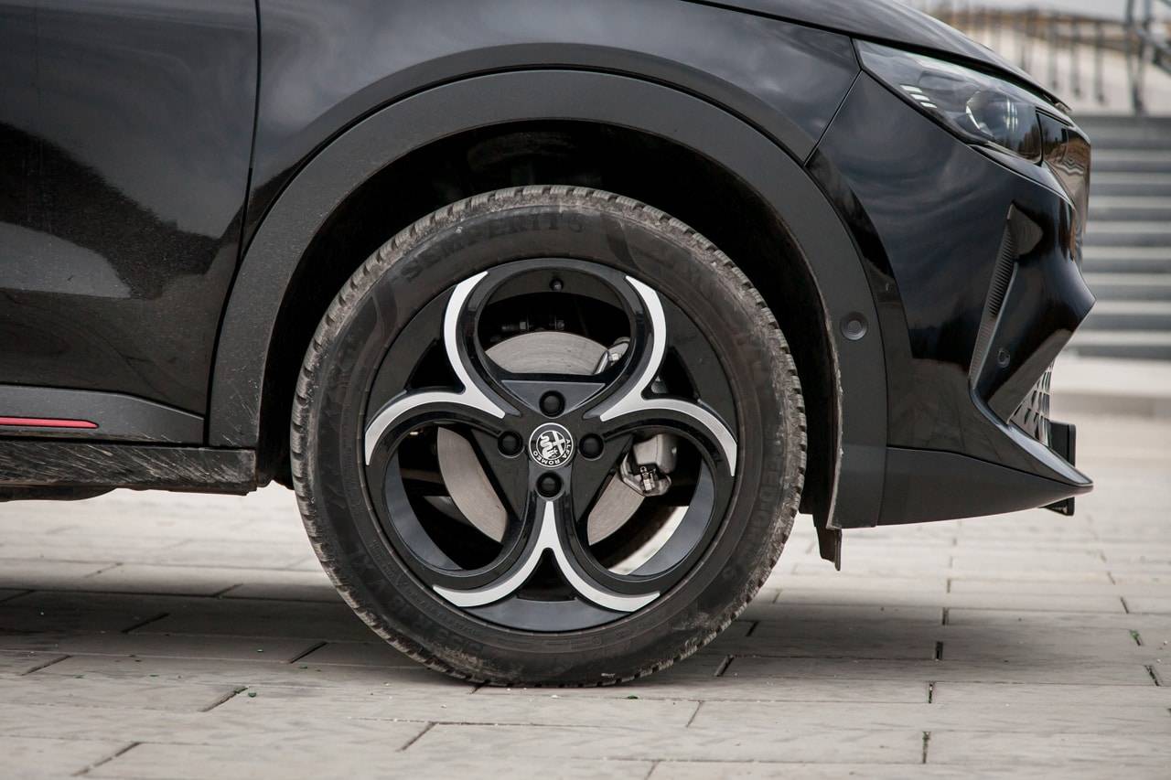 Test Alfa Romeo Junior 1.2 e-DCT6 MHEV Speciale