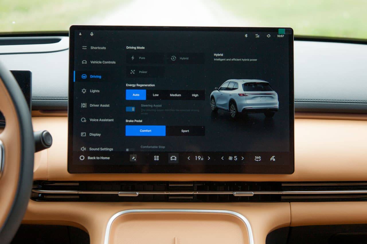Test Geely Starray EM-i MAXX