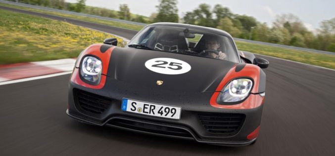 SpyPhoto: Porsche 918 Spyder