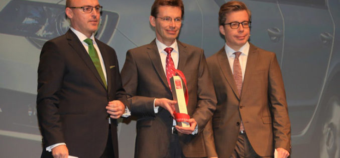 Čitaoci  „Auto Motor und Sport“ proglasili ŠKODA Octaviu i Superb najboljim u svojim klasama