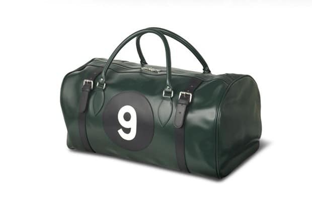 Classic Weekender '9' Race Bag