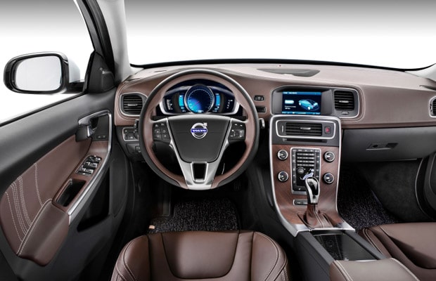 Svjez zrak na Volvo standu sajma automobila u Pekingu