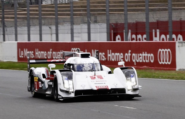 Audi R18 e-tron quattro bereit fuer offiziellen Testtag in Le Mans