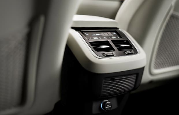Prvi uvid u enterijer novog Volva XC90 5