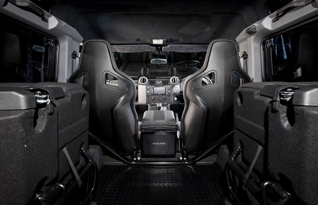 Urban Truck Land Rover Defender 03