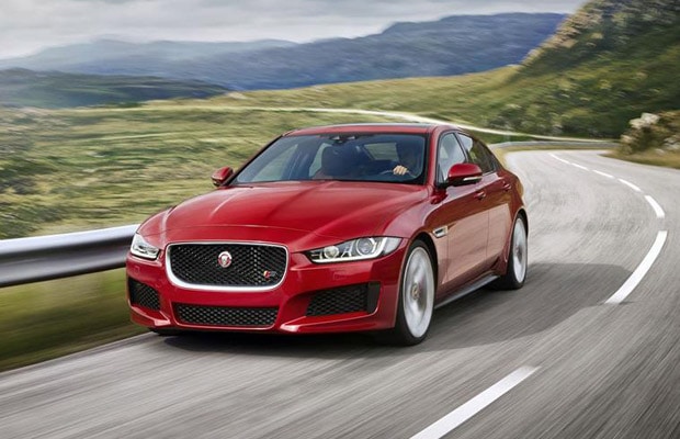 Jaguar XE 01