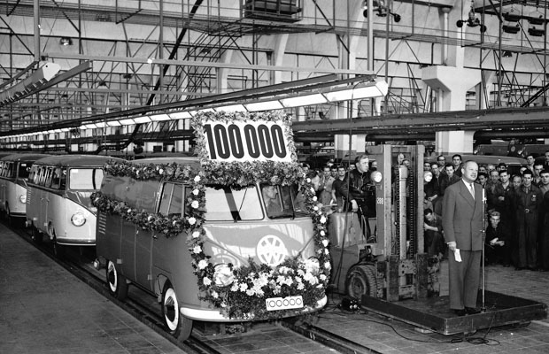 Volkswagen Transporter Bulli 01