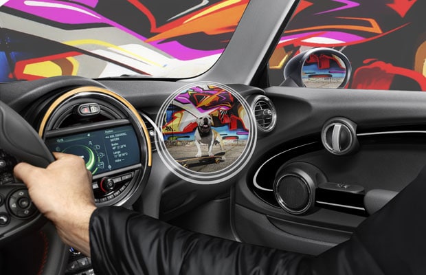 MINI Augmented Vision naocale 03