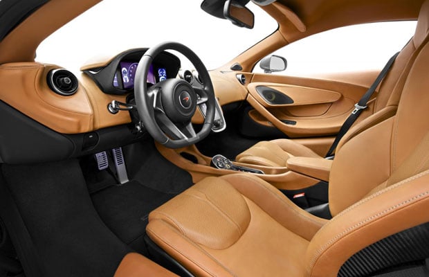 McLaren 570S Coupe 02