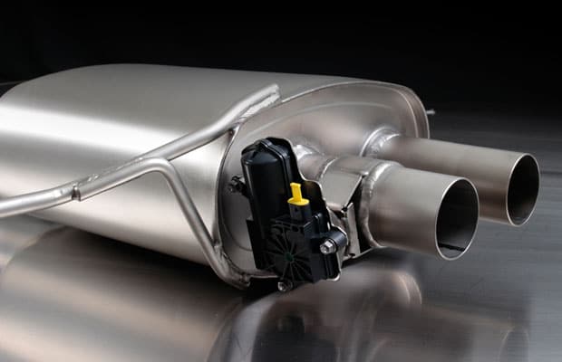 REMUS_Mini_Cooper_S_F56_Sportschalldaempfer_Klappe_detail2_cl