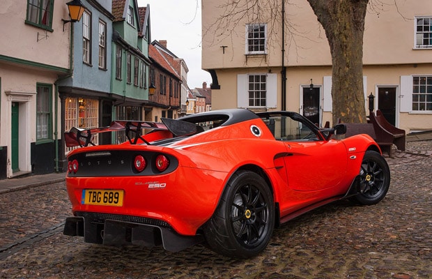 Lotus Elise Cup 250 01