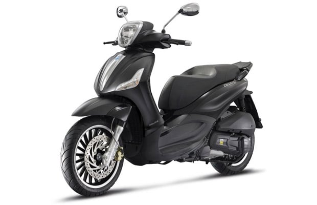 02-Beverly-by-Police