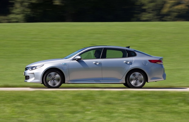 Kia Optima hibrid 02