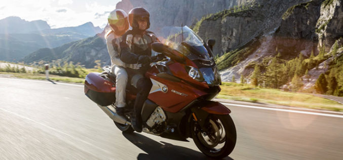 Predstavljen novi BMW K 1600 GT – 6-cilindrični motocikl visokih performansi