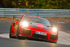 Porsche 911 GT2RS Manthey Racing novi kralj Nürburgringa!