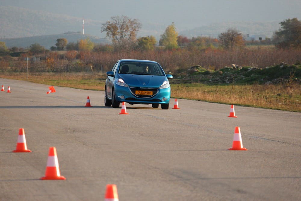 Test Peugeot 208 1.4 Active -2012- 23
