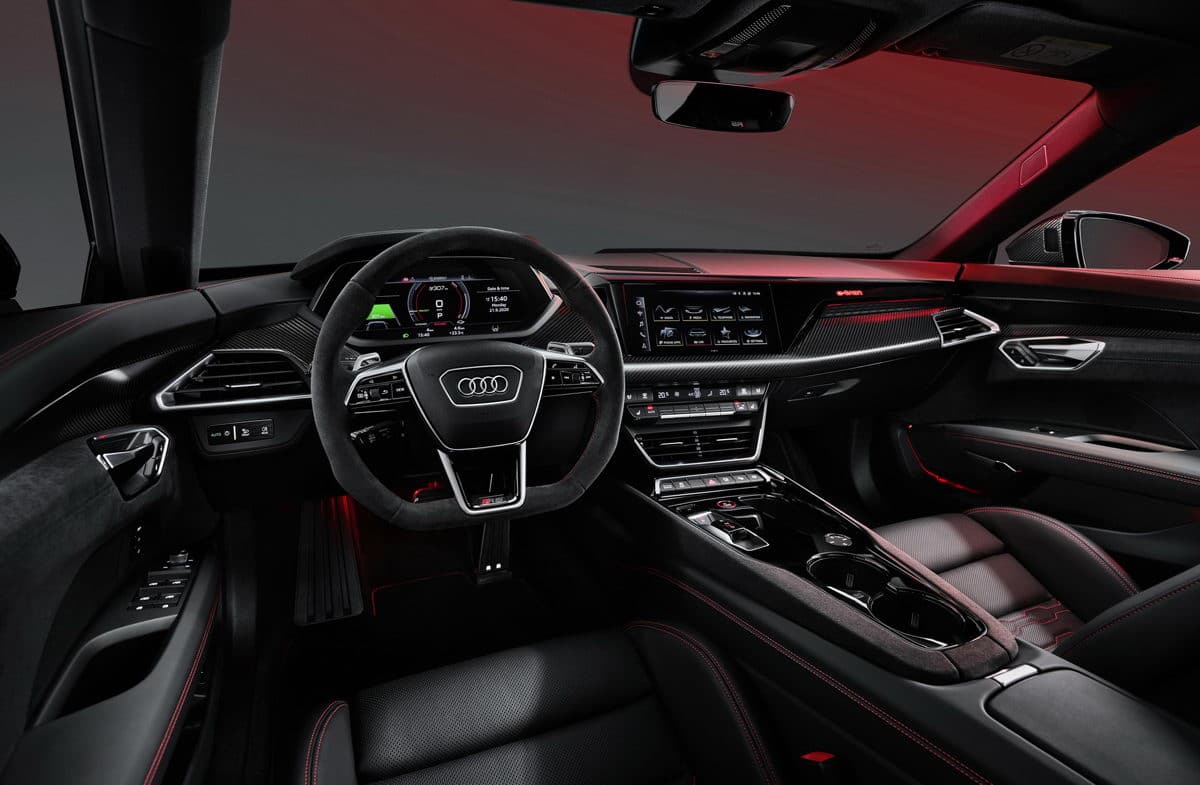Audi-e-tron-GT-RS