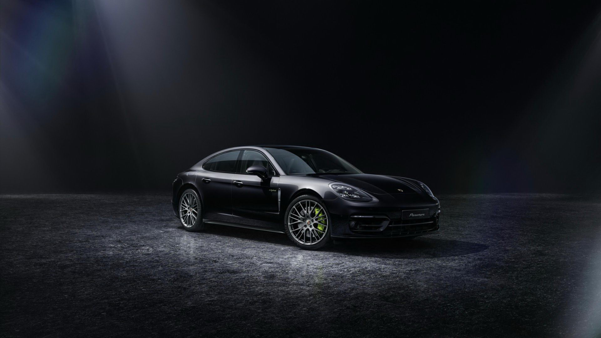 Porsche Panamera 4 E-Hybrid Platinum Edition