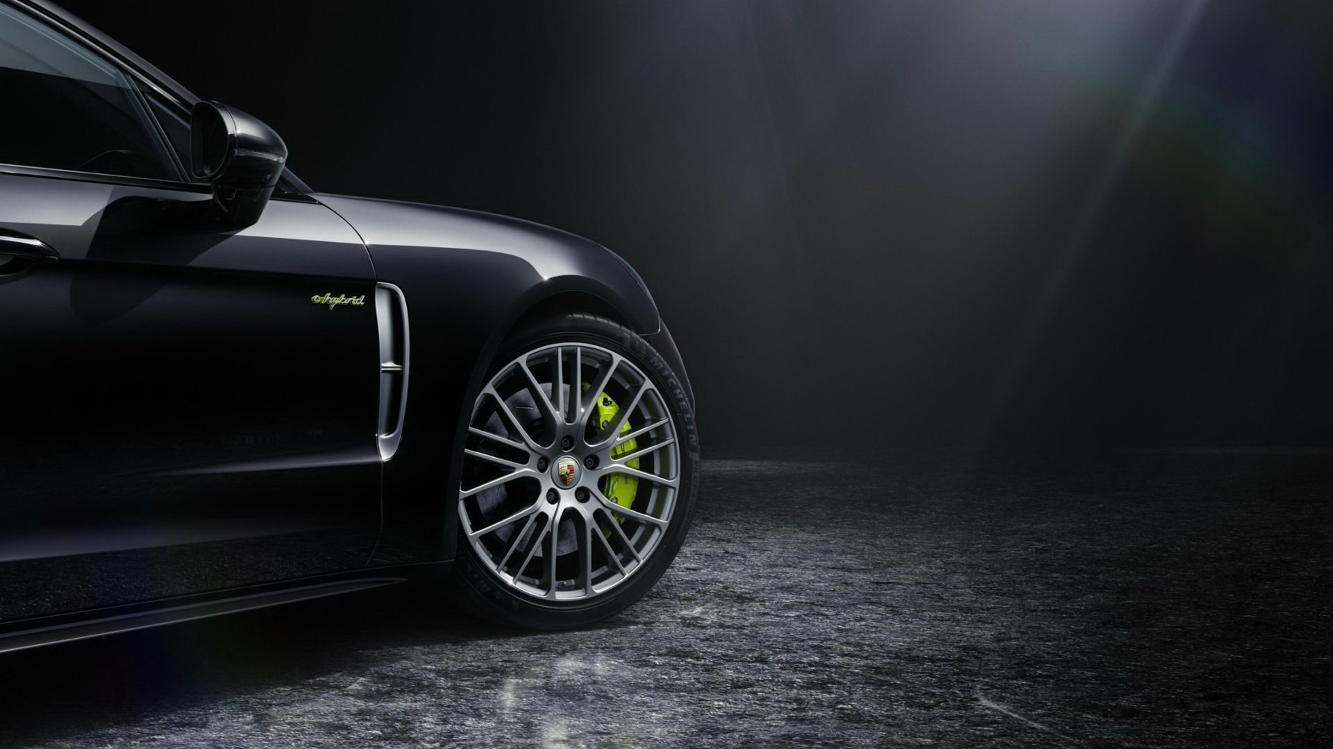 Porsche Panamera 4 E-Hybrid Platinum Edition