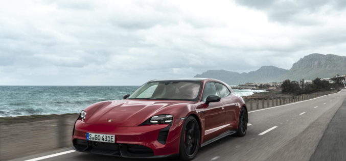 Porsche isporučio više od 300.000 vozila 