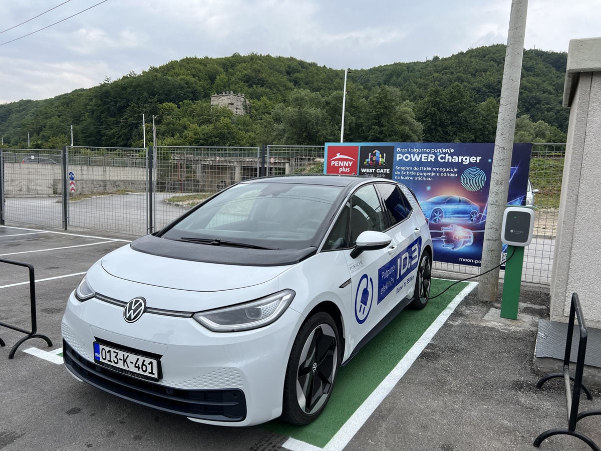 Elektricna punionica MOON