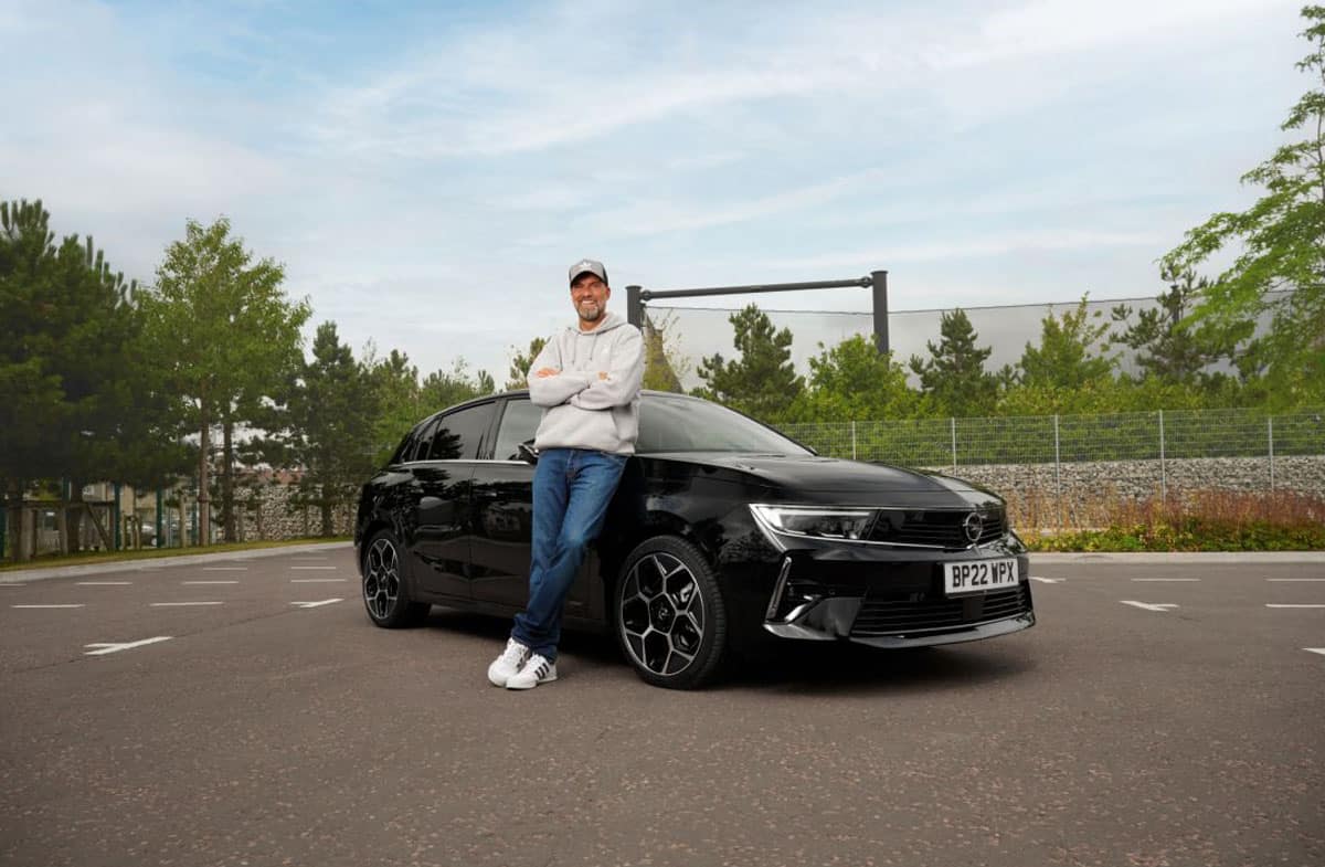 Jurgen Klopp & new Opel Astra PHEV