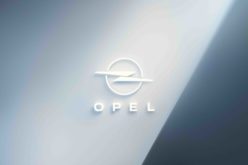 Opel predstavlja novi logotip, kultnu „munju“