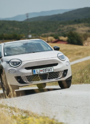 Test: FIAT 600 1.2 Hybrid – Šarmantni hibrid za svakodnevicu