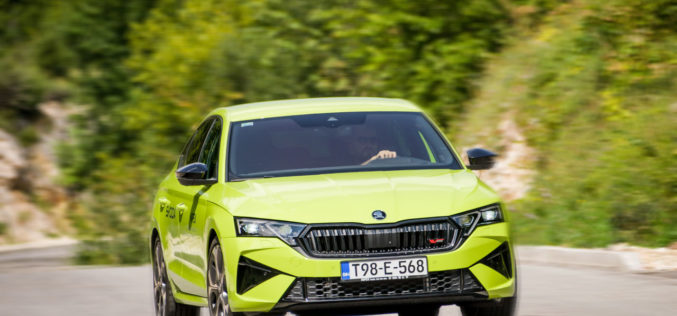 Test: Škoda Octavia vRS 2.0 TSI – Limuzina koja skriva sportsko srce