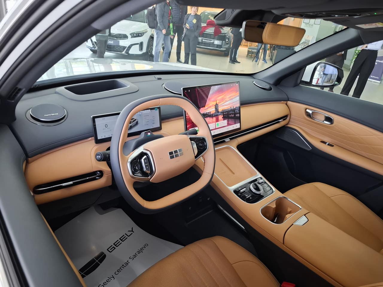 Geely Starray EM-i