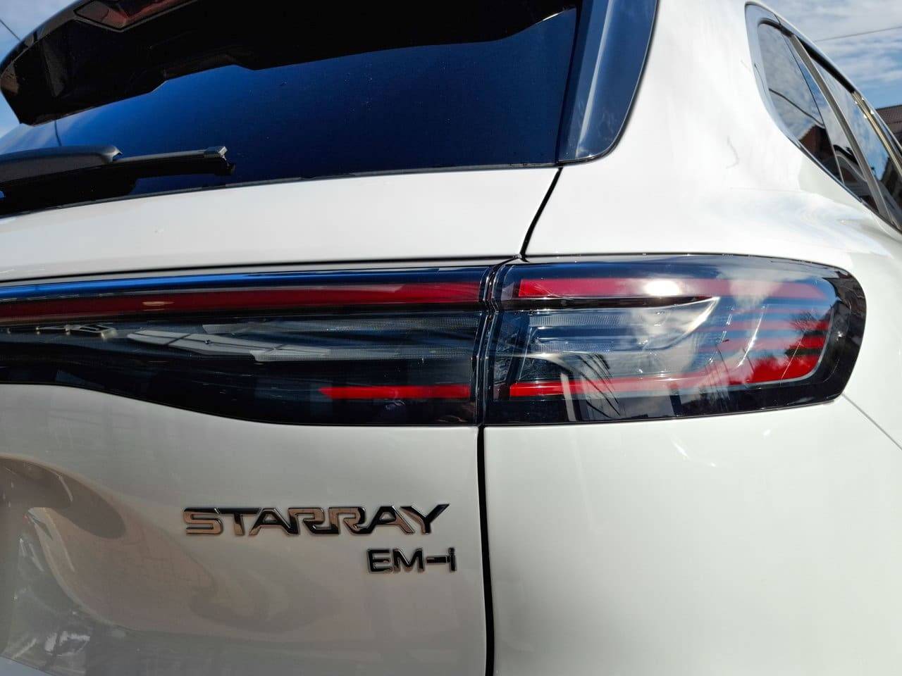 Geely Starray EM-i