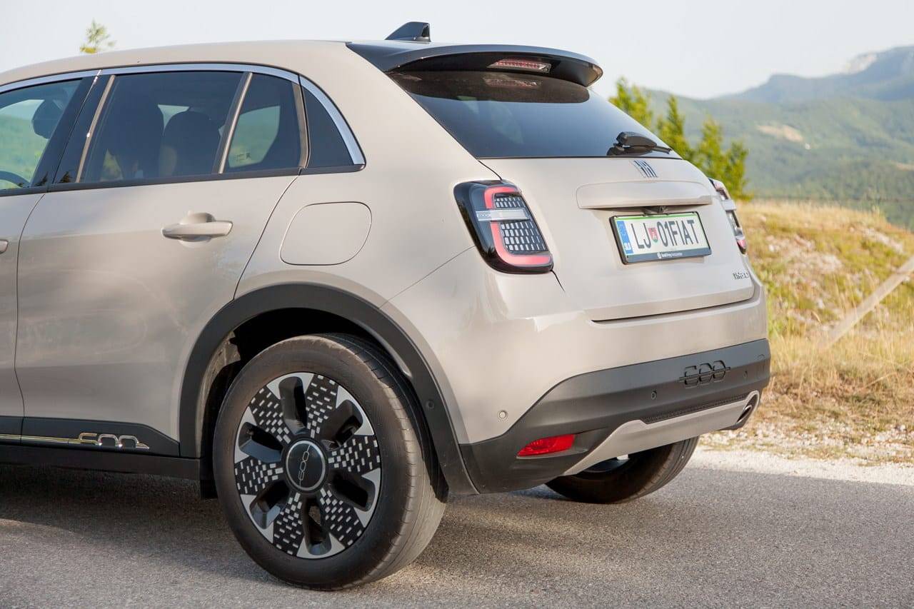 Test Fiat 600 hybrid La Prima