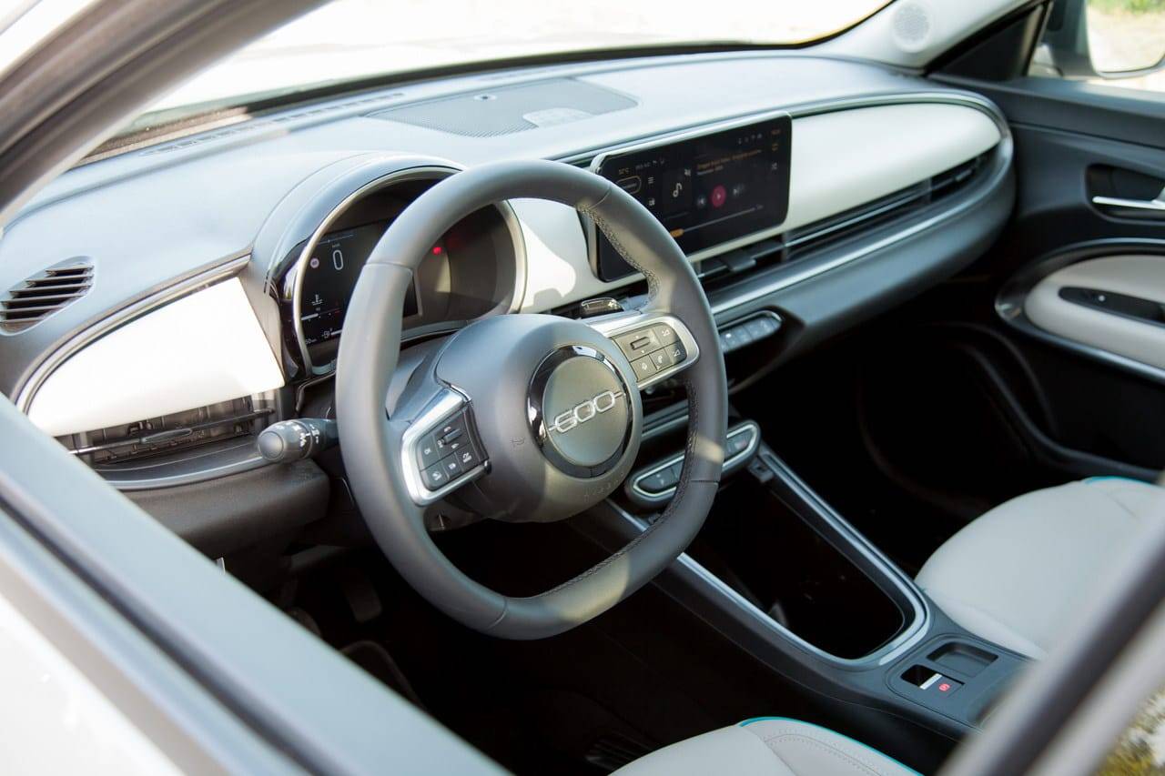 Test Fiat 600 hybrid La Prima