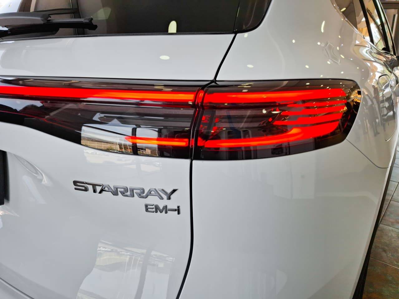 Geely Starray EM-i