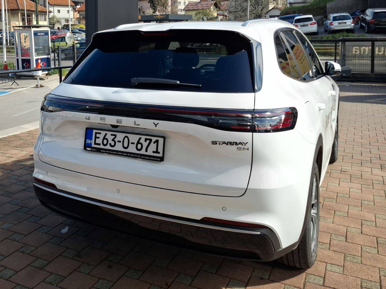 Geely Starray EM-i