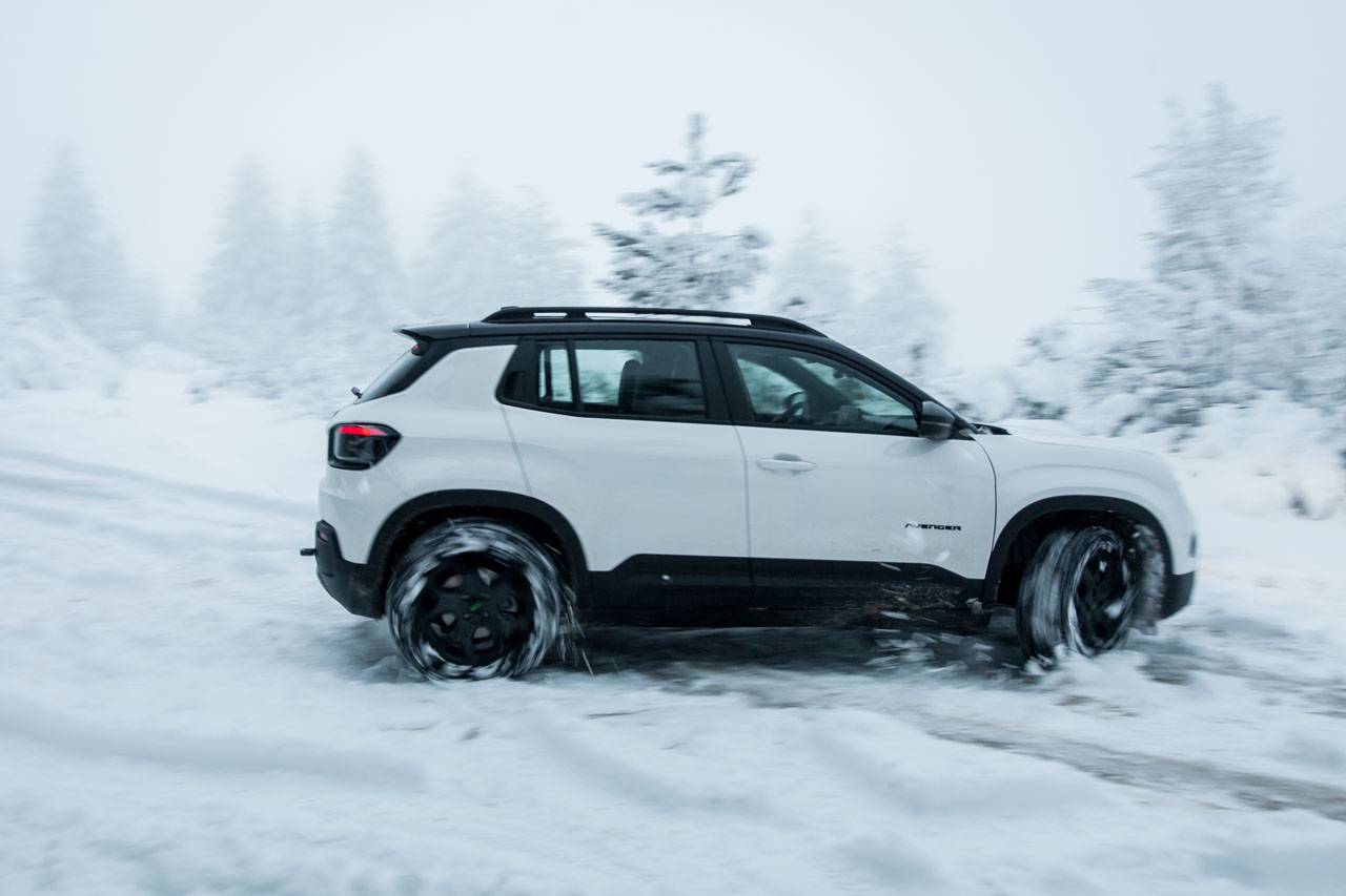 Test Jeep Avenger 4xe