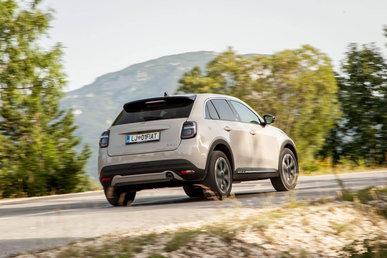 Test Fiat 600 hybrid La Prima