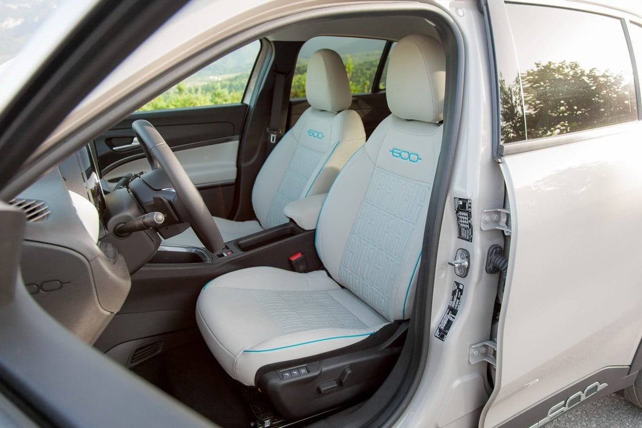 Test Fiat 600 hybrid La Prima